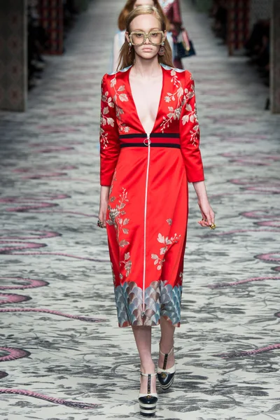 Look 26